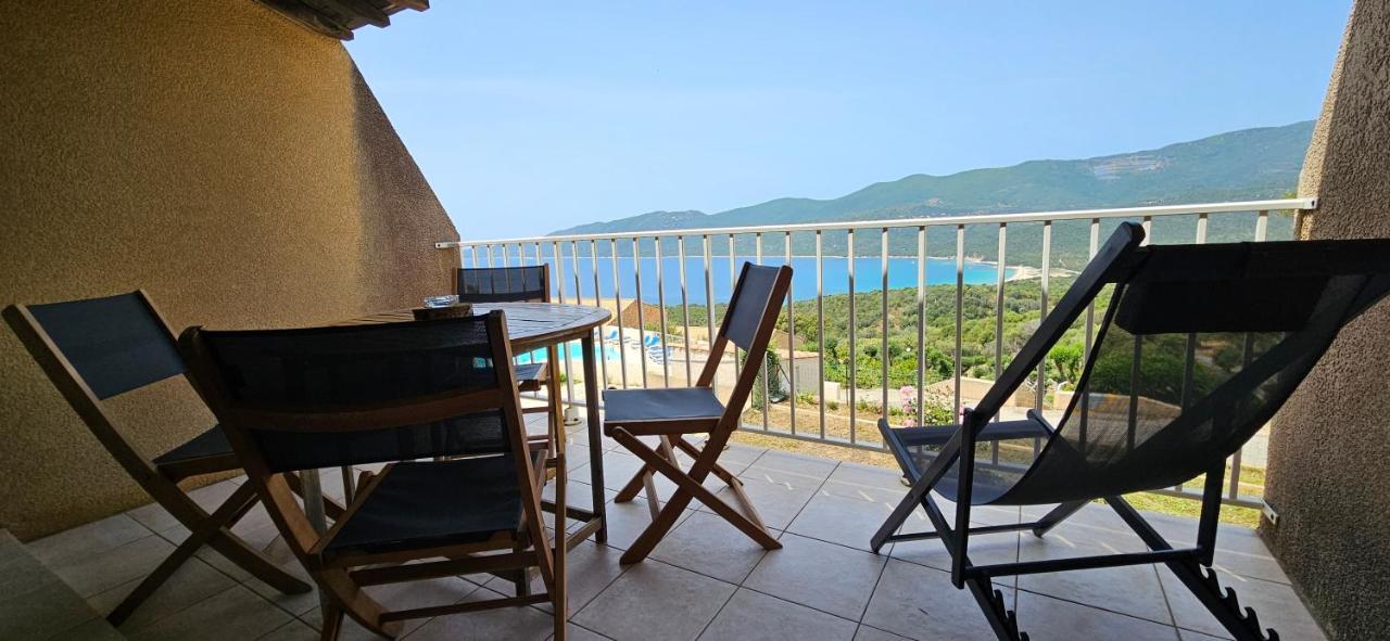 Chalereux T2 Vue Mer Et Piscine Alba Rossa Серра-ди-Ферро Экстерьер фото