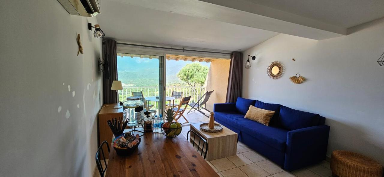 Chalereux T2 Vue Mer Et Piscine Alba Rossa Серра-ди-Ферро Экстерьер фото