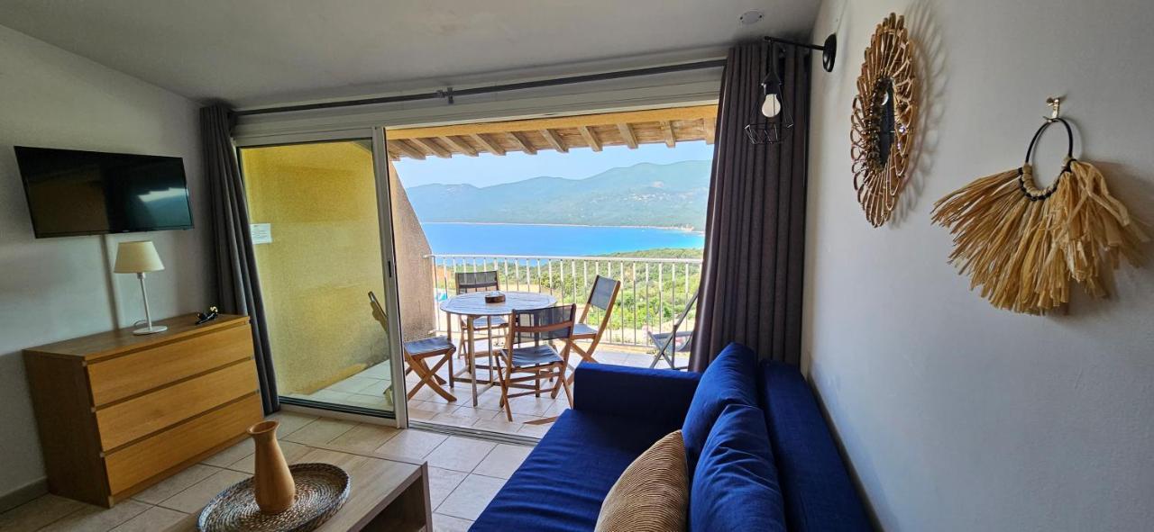 Chalereux T2 Vue Mer Et Piscine Alba Rossa Серра-ди-Ферро Экстерьер фото